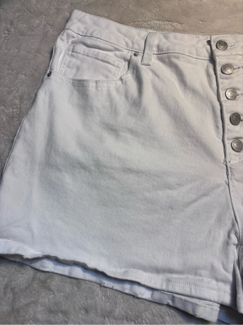 Time and Tru Denim Shorts Size 20 White Button-Front Jean Shorts Cotton Stretch - Picture 5 of 9